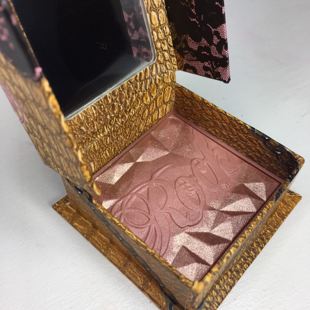 Benefit Rockateur
